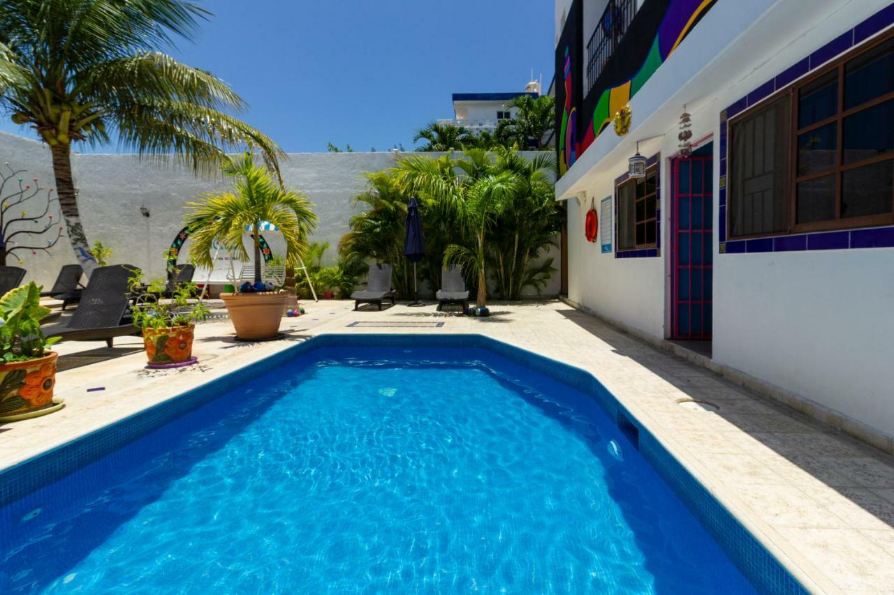 Mexicasa Cancun Hostel Exterior photo